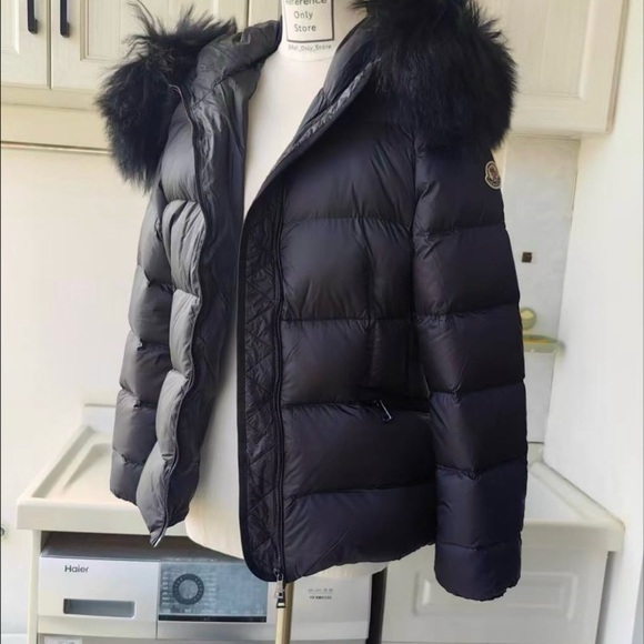 Moncler Boed Black Puffer Jacket with Fur Collar - Picture 9 of 9